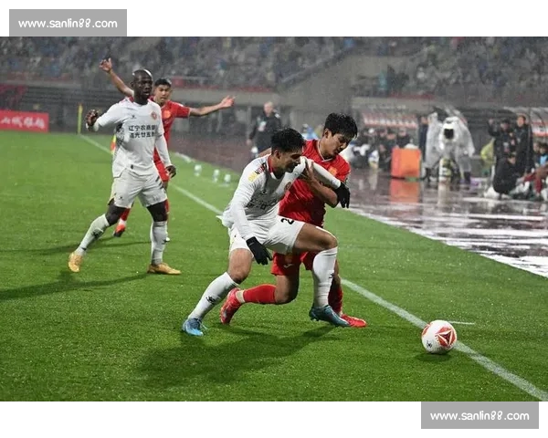 中甲联赛最新动态：新赛季球队阵容变化与竞赛热点解析